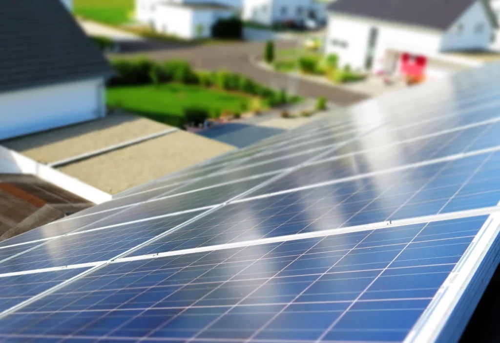 Reinigung von Solaranlagen und Photovoltaikanlagen München - CleaningSystems Gebäudemanagement GmbH