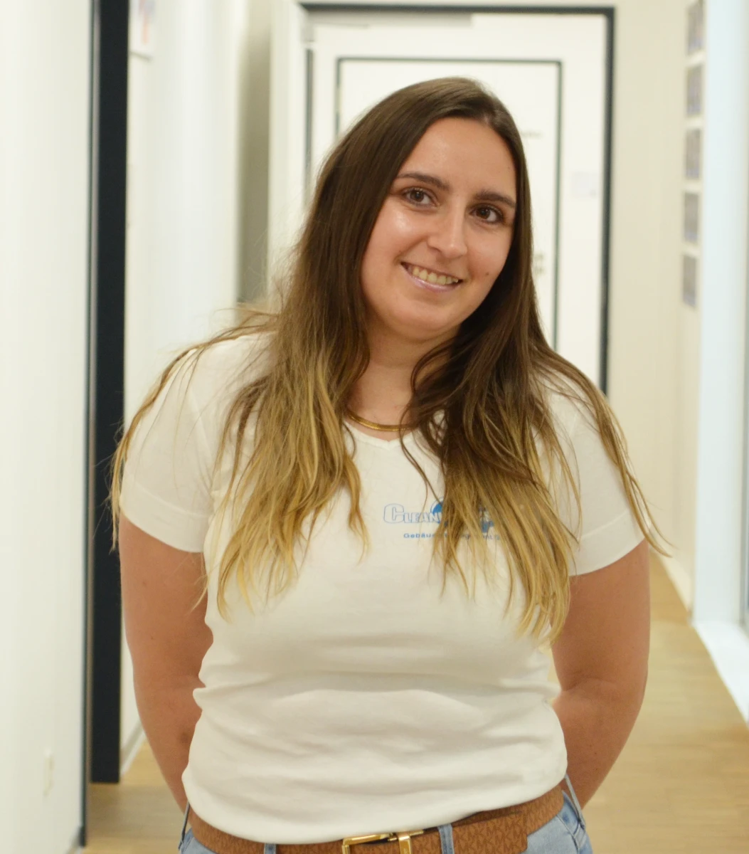 KATHIE C. - Küchen- & Gerätepflege (Dunstabzug, Fronten, Edelstahl)